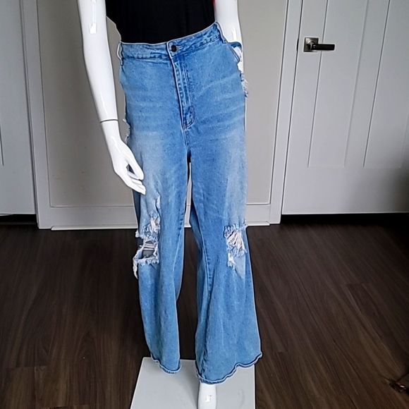 Almost Famous plus size Size 24 ripped style flare denim jeans with bottom flare - Picture 1 of 9